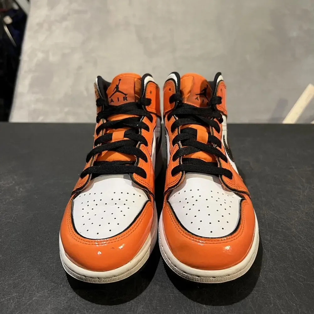 Air Jordan 1 Mid Shoes Youth Size 5.5Y Turf Orange White Sneakers BQ6931-802